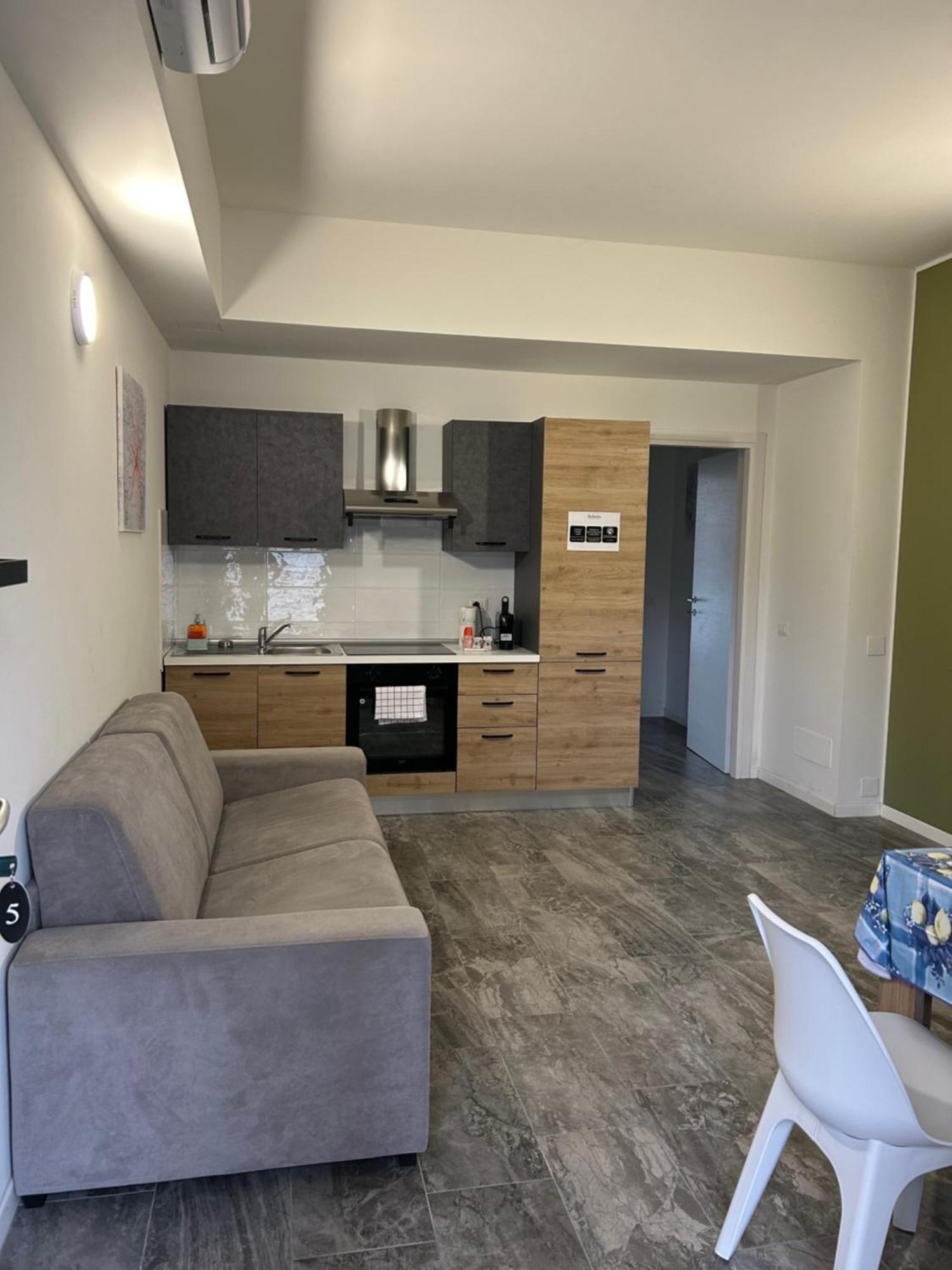 Roberta House Apartman Rozzano Kültér fotó